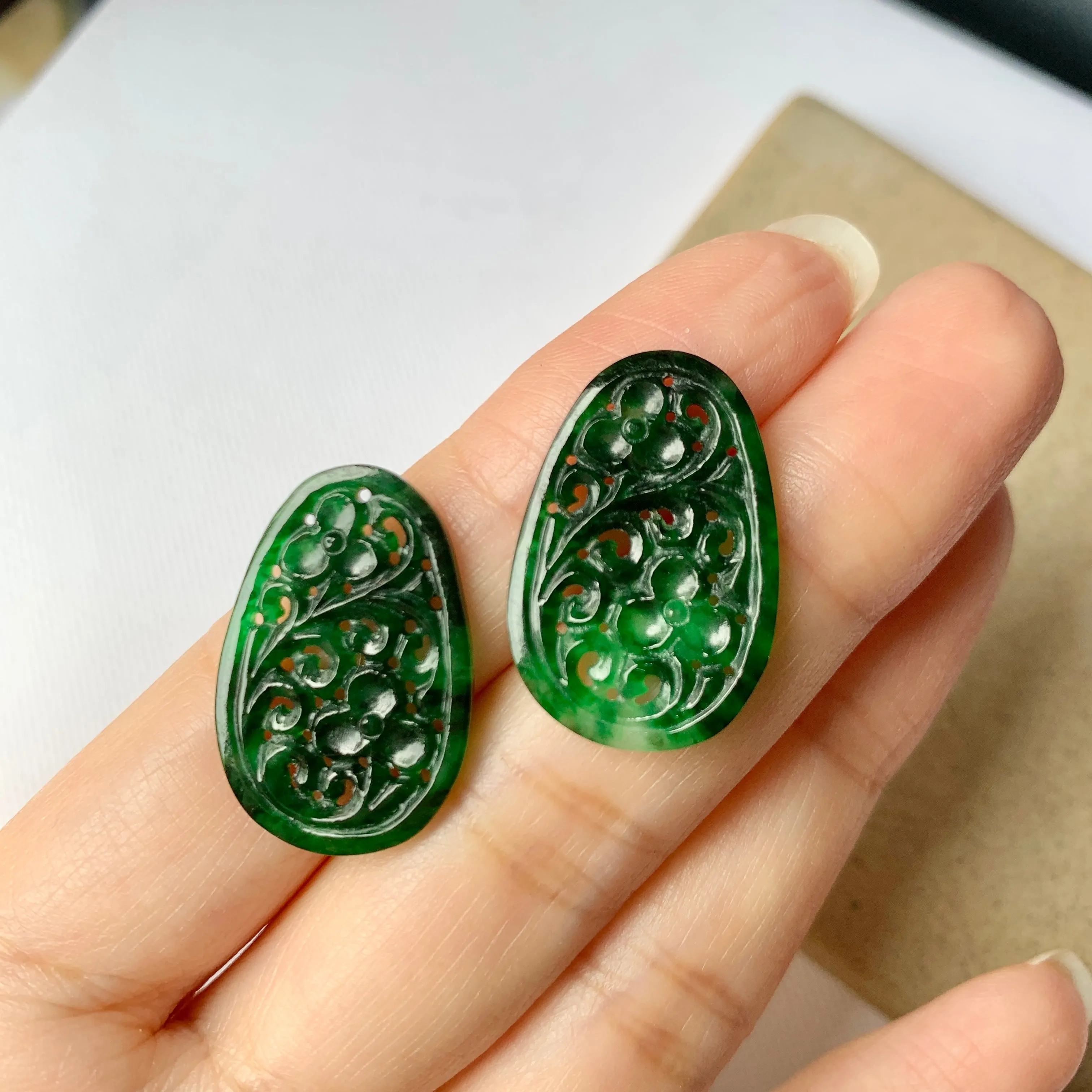 14.2 cts A-Grade Natural Floral Imperial Green Jadeite Fancy Shape (Pair) No.180556