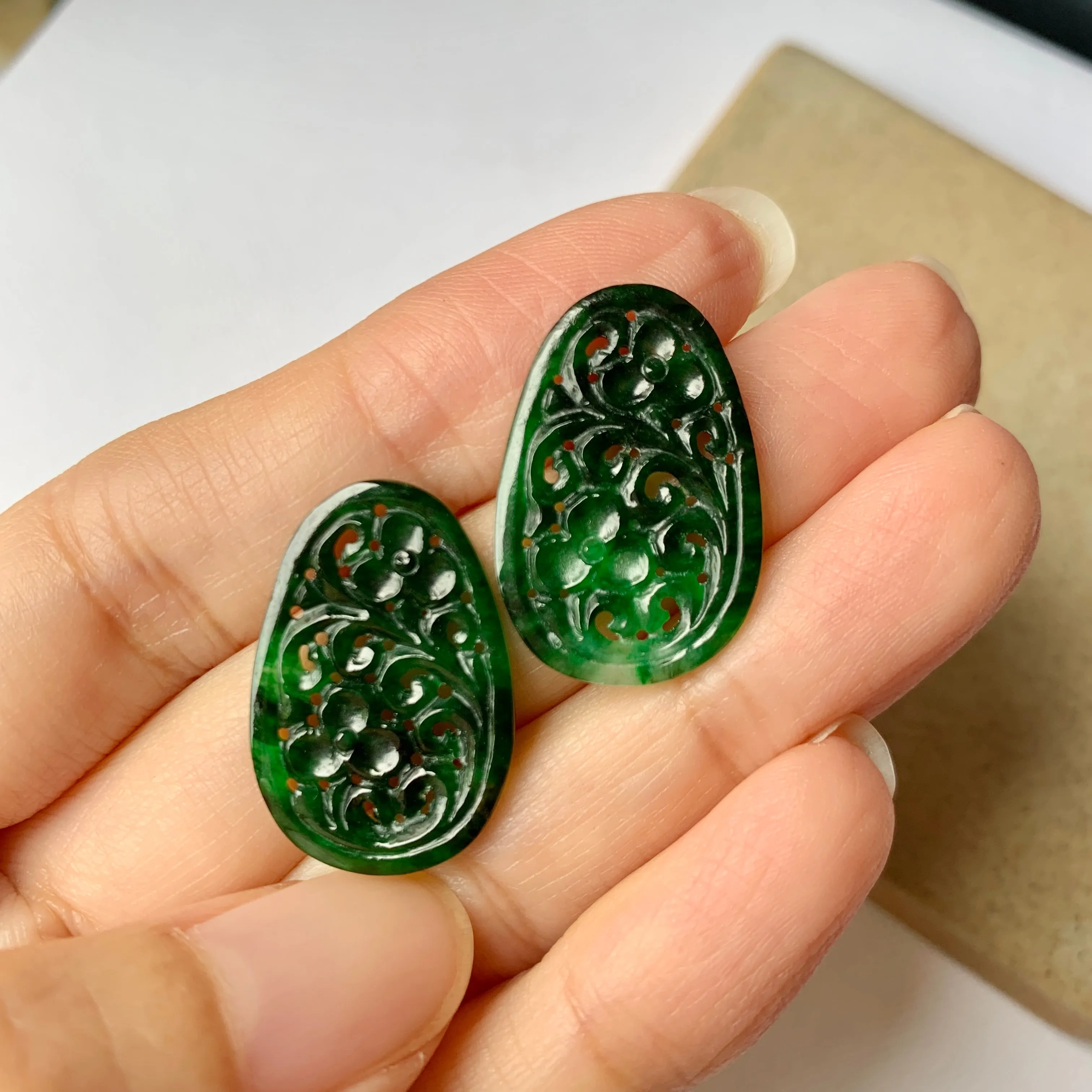 14.2 cts A-Grade Natural Floral Imperial Green Jadeite Fancy Shape (Pair) No.180556