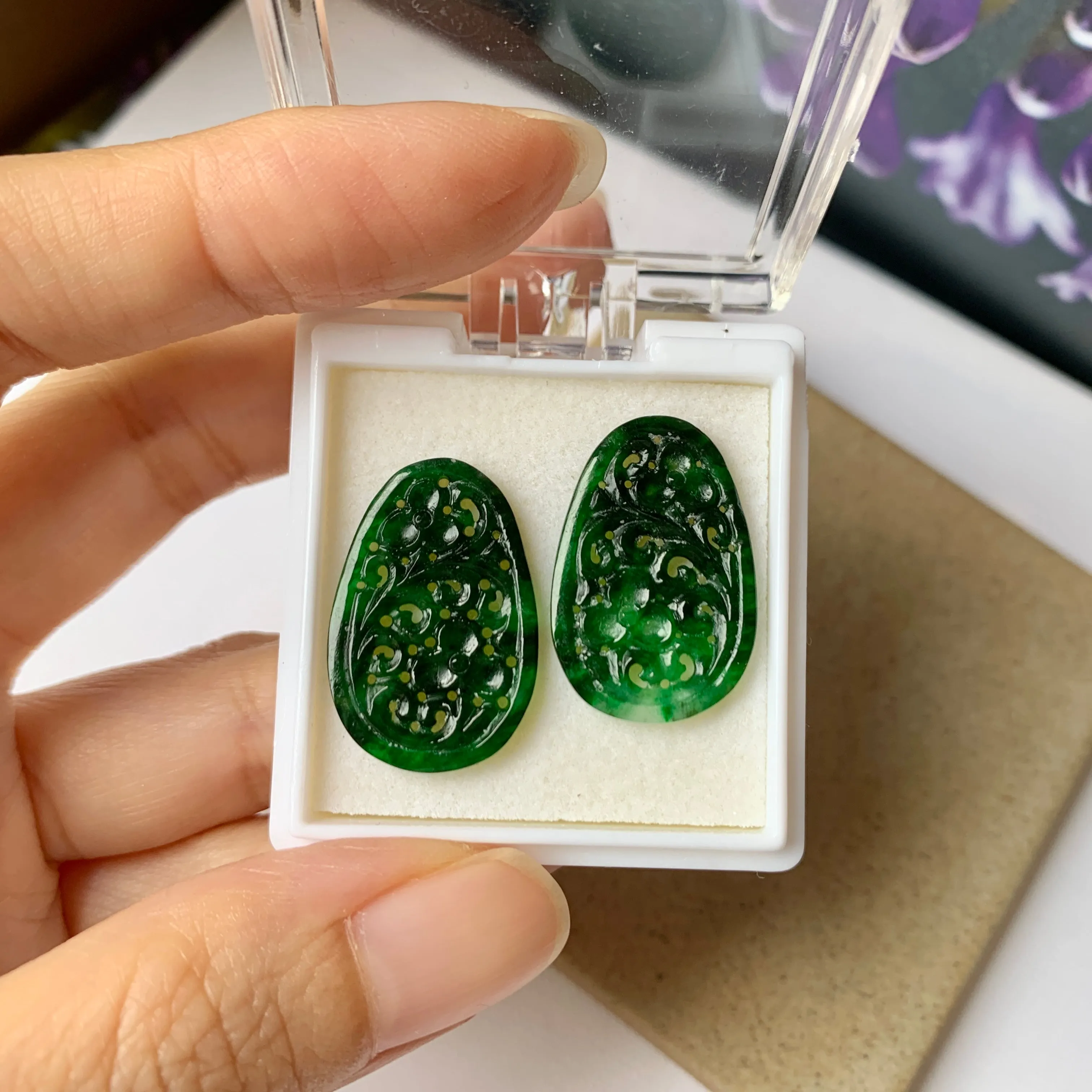 14.2 cts A-Grade Natural Floral Imperial Green Jadeite Fancy Shape (Pair) No.180556