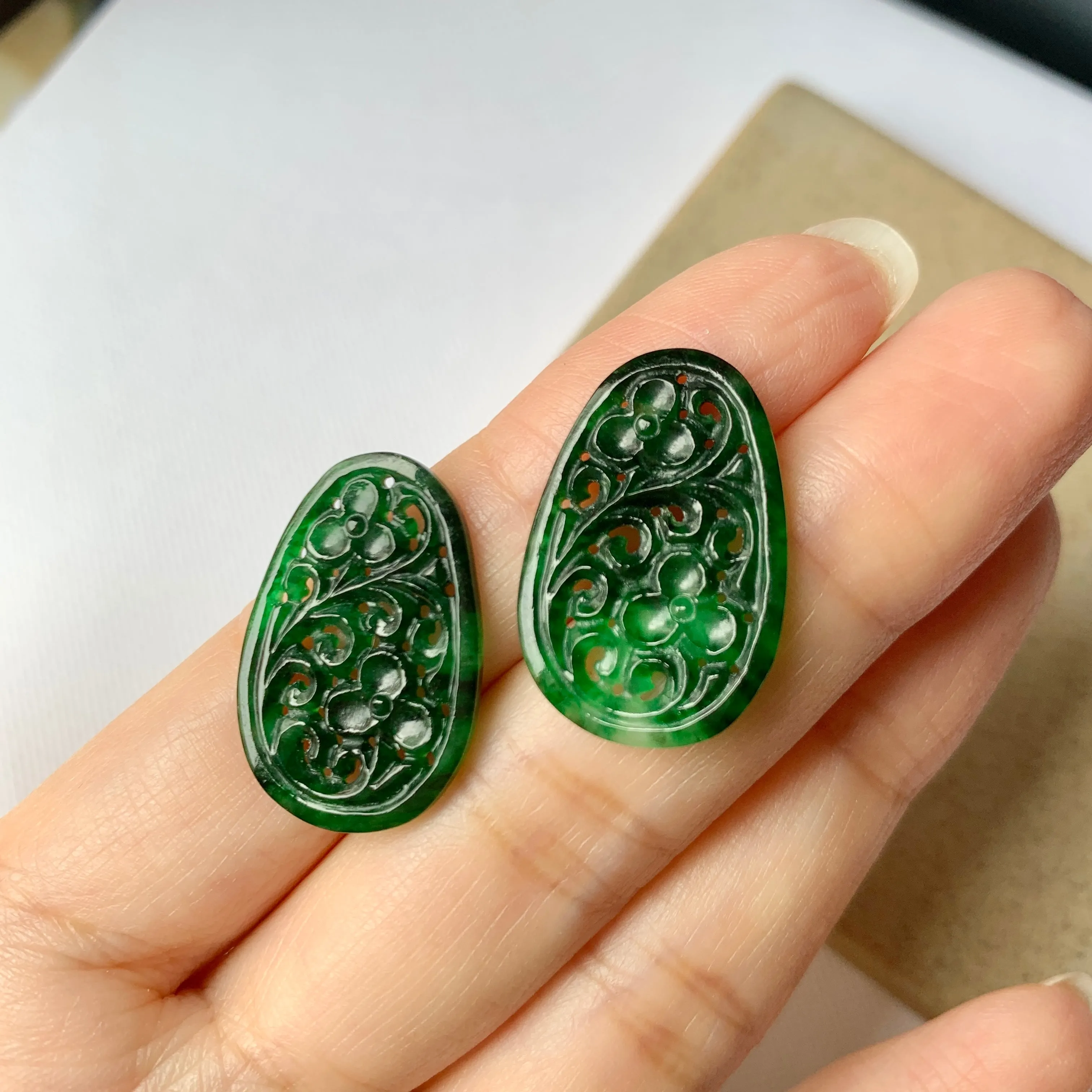 14.2 cts A-Grade Natural Floral Imperial Green Jadeite Fancy Shape (Pair) No.180556