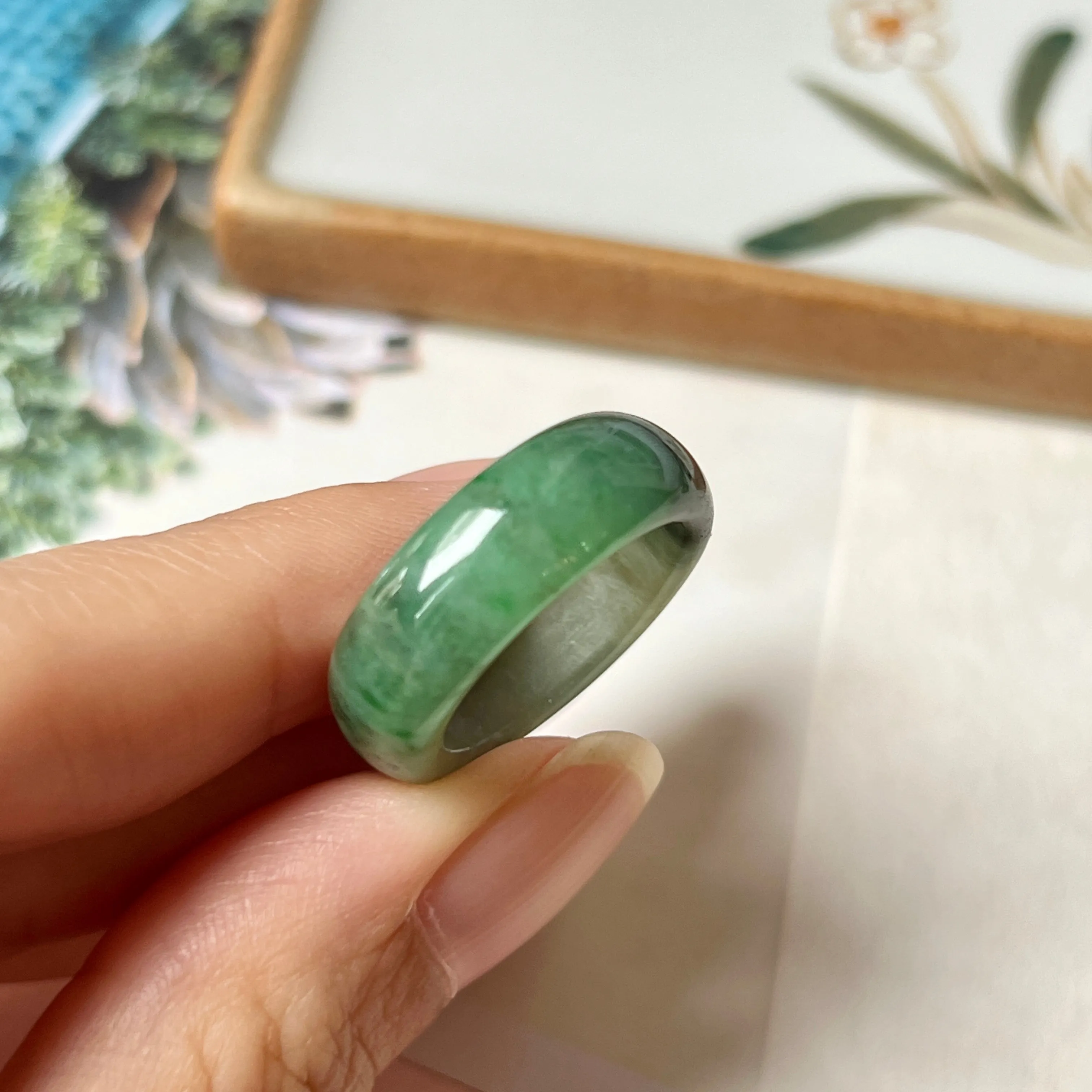 High-Quality 17mm Natural Imperial Green Jadeite Abacus Band - Grade A