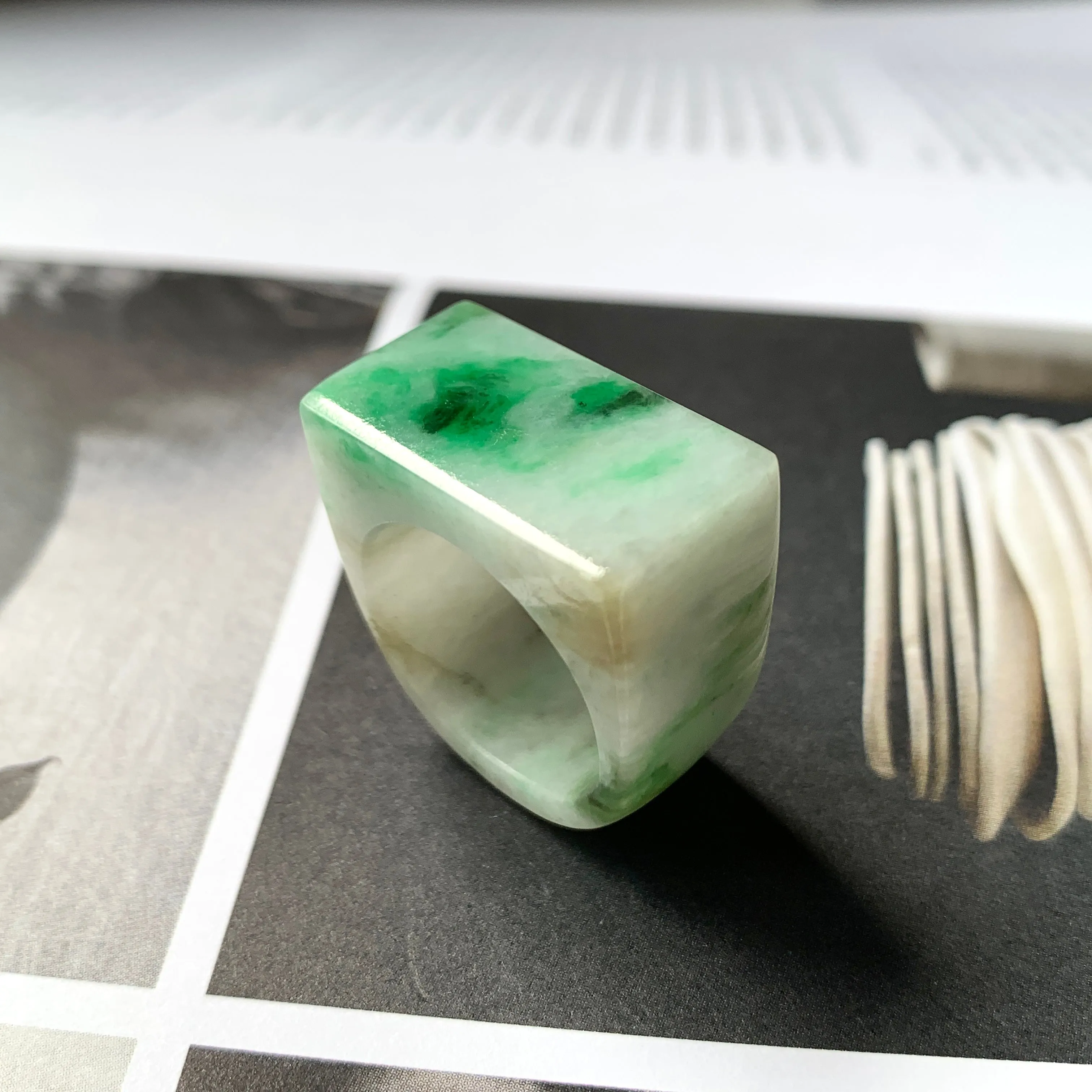 18.4mm A-Grade Natural Moss On Snow Jadeite Ring Band No.161953