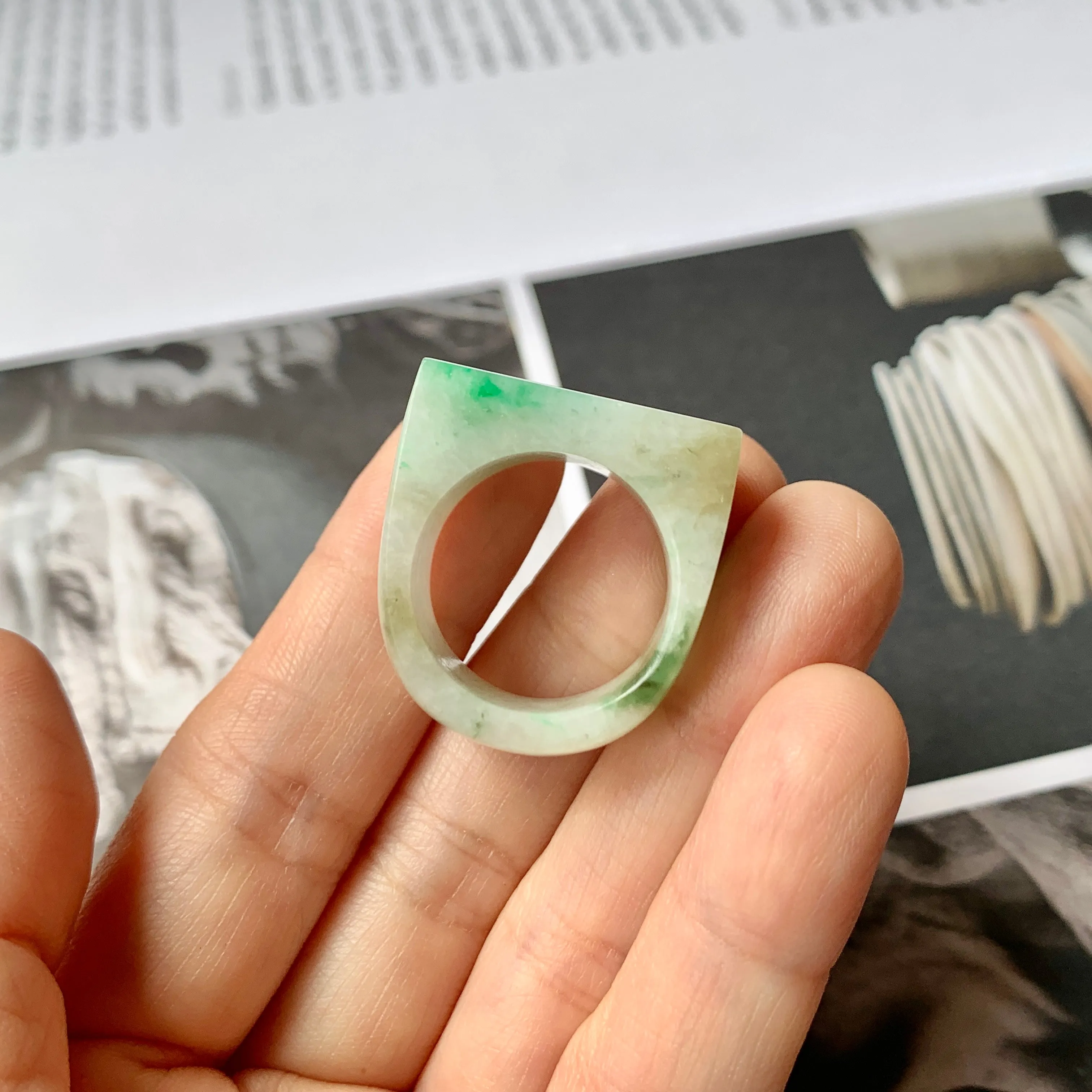 18.4mm A-Grade Natural Moss On Snow Jadeite Ring Band No.161953