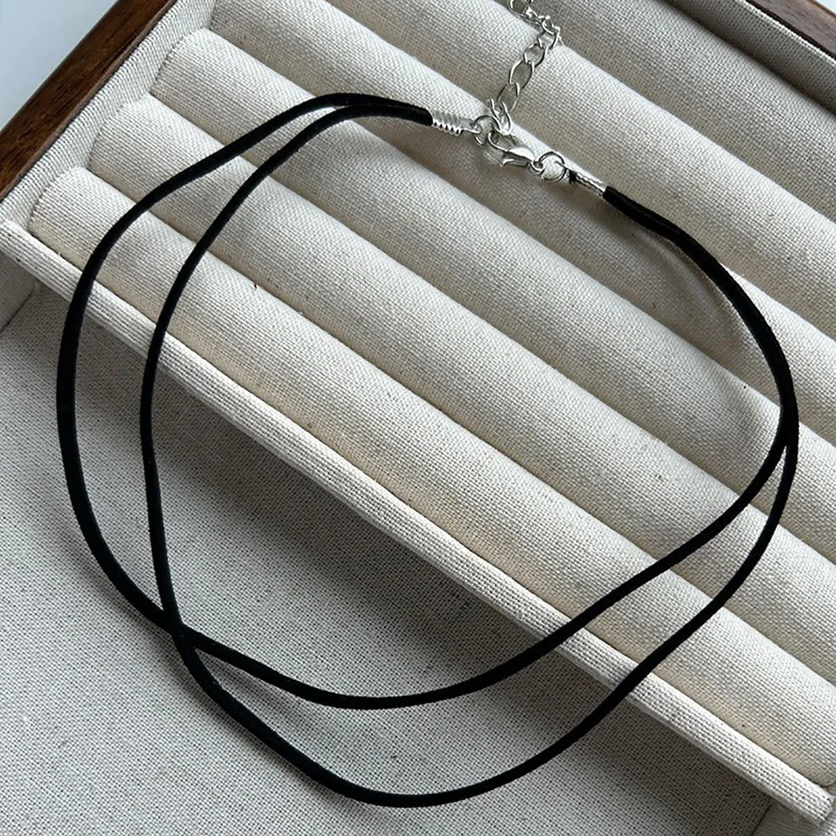 Black Choker Necklace Set Velvet Lace Choker Daisy Gothic Punk Classic Choker
