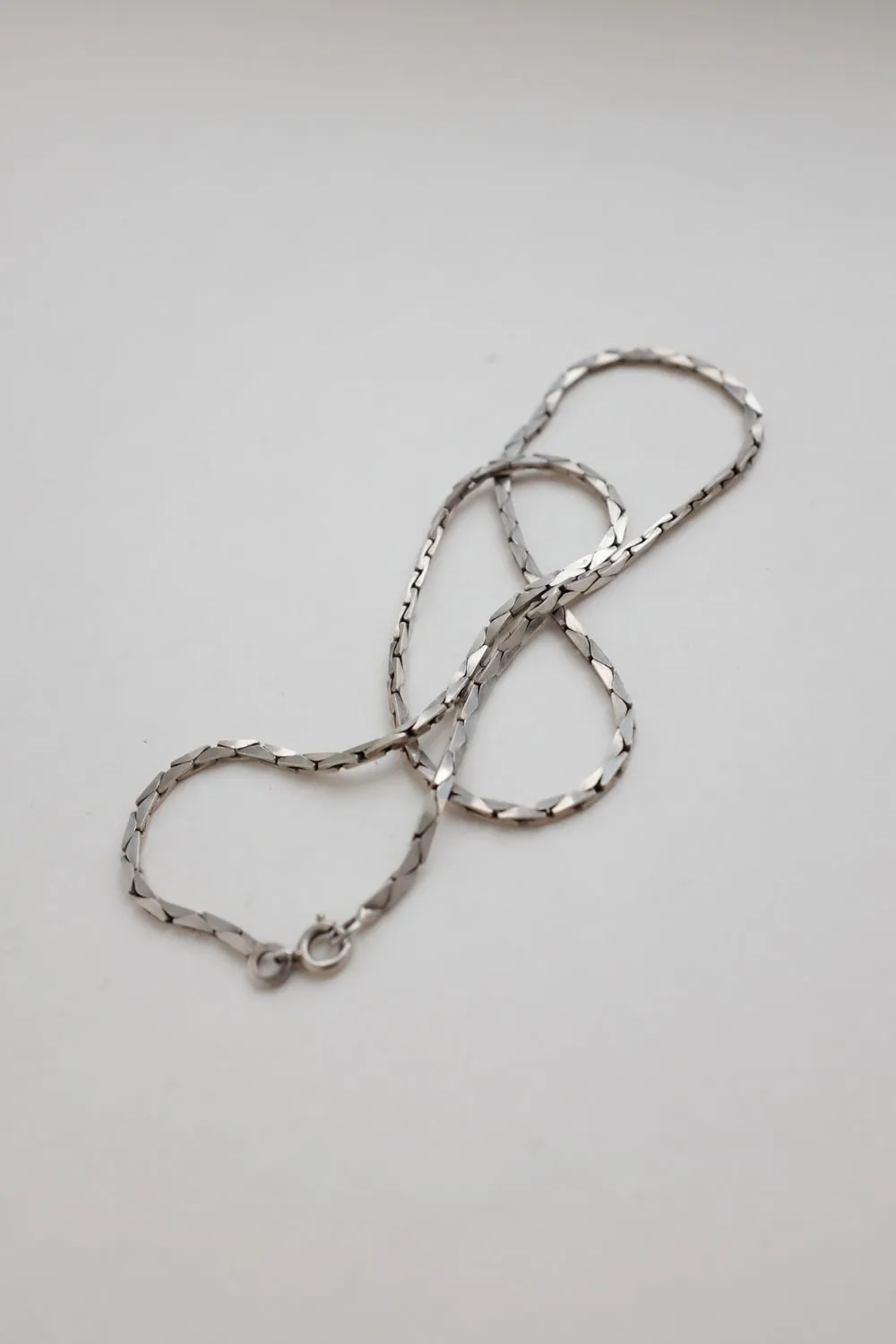 CLASSY STERLING SILVER 925 VINTAGE NECKLACE