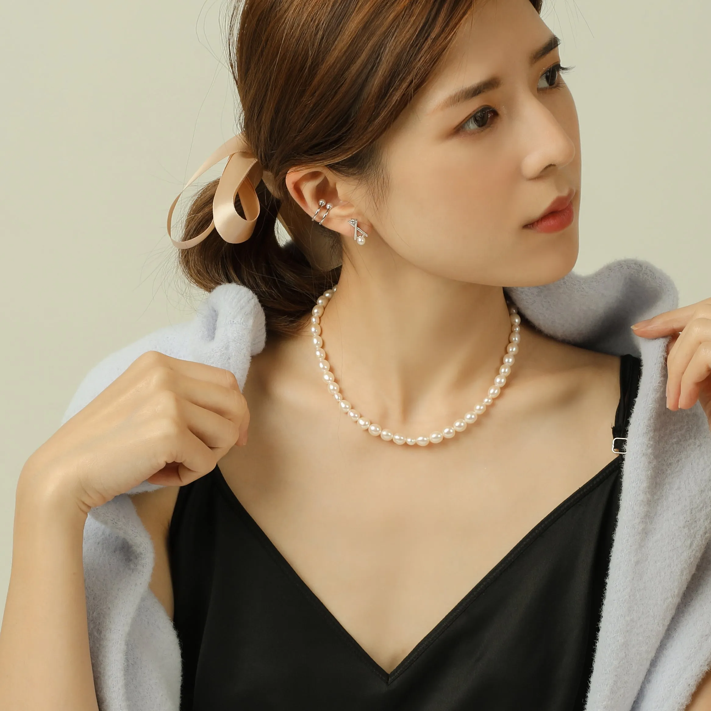 KAYLA PEARL EARRINGS