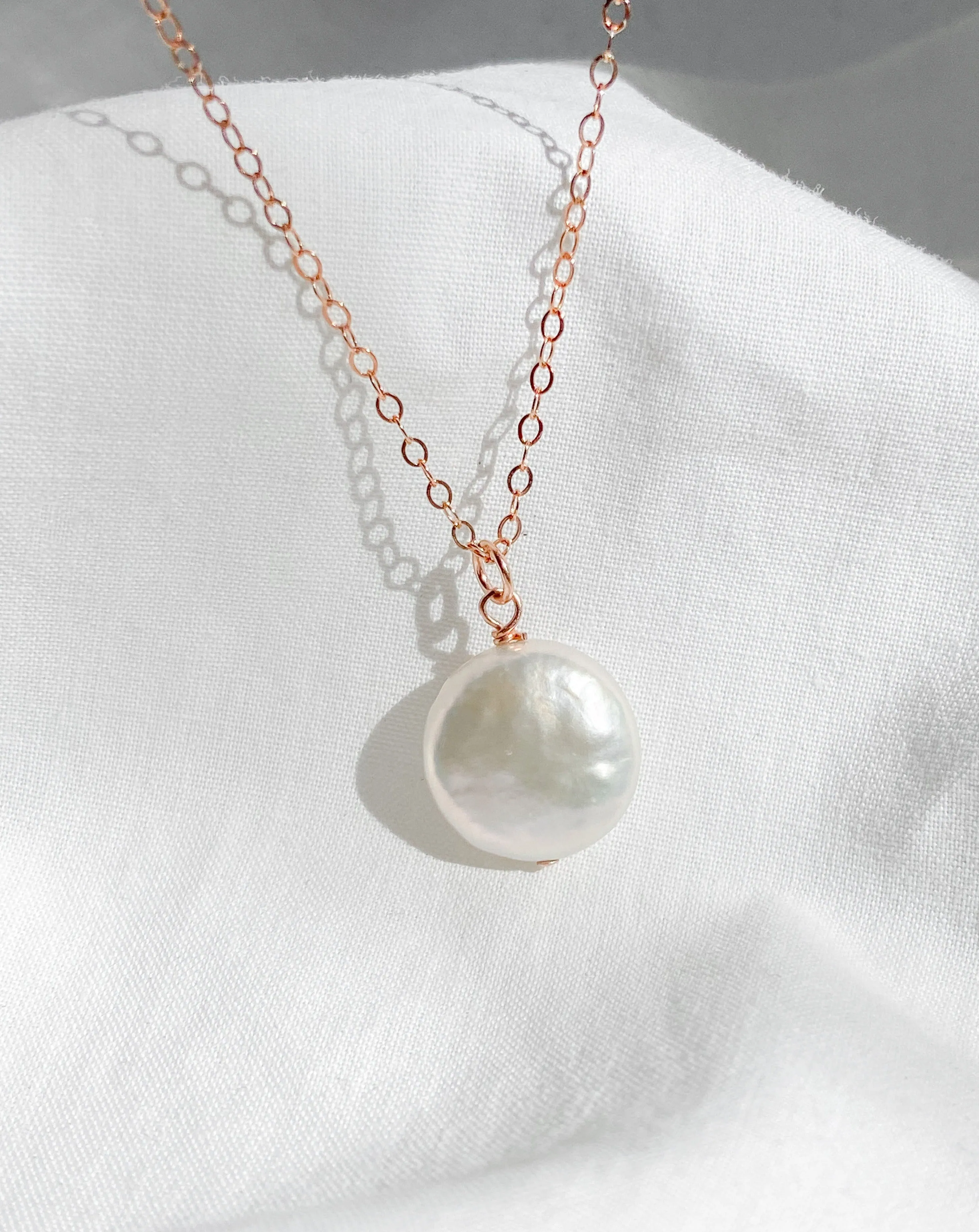 Lua Pearl Necklace
