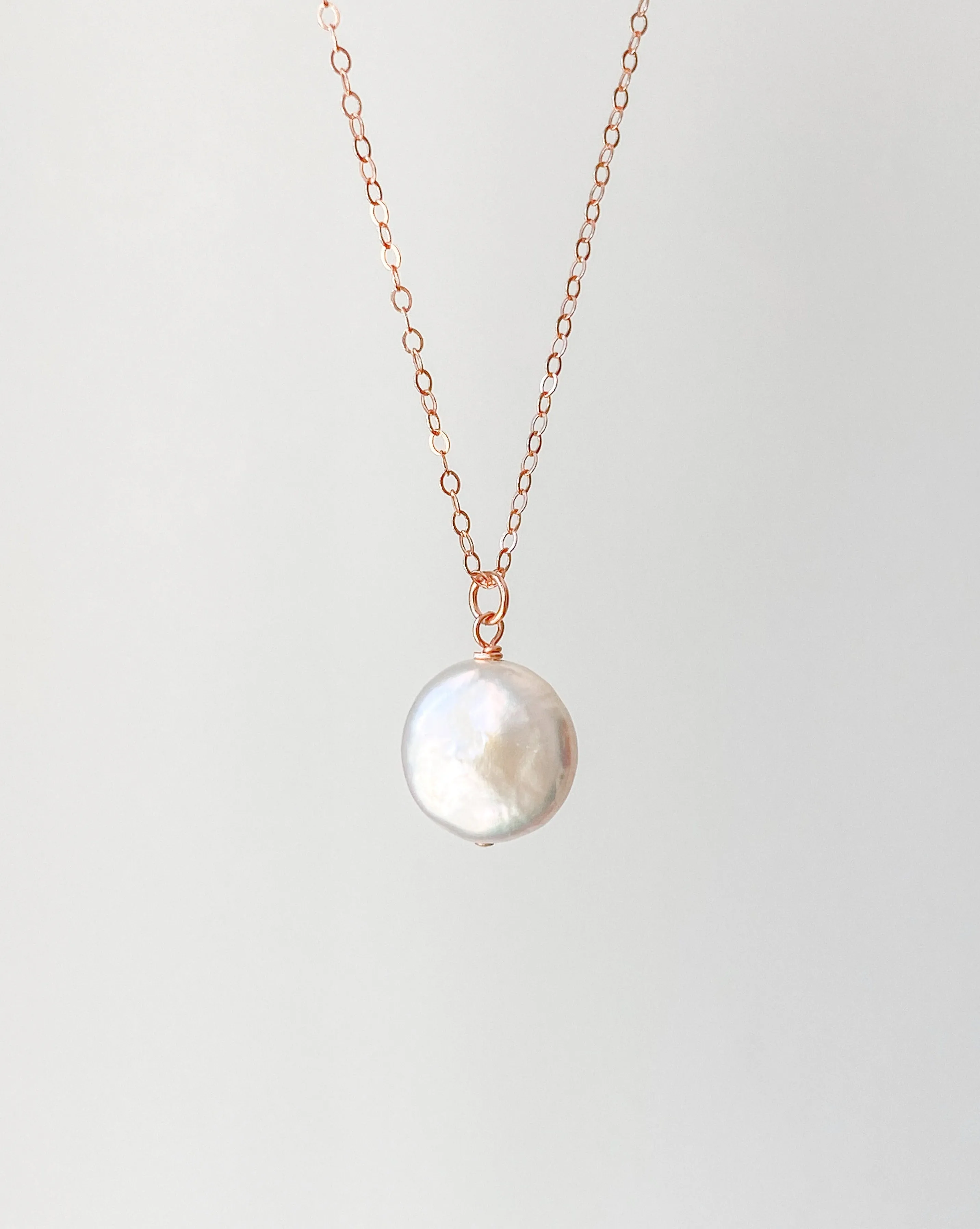 Lua Pearl Necklace
