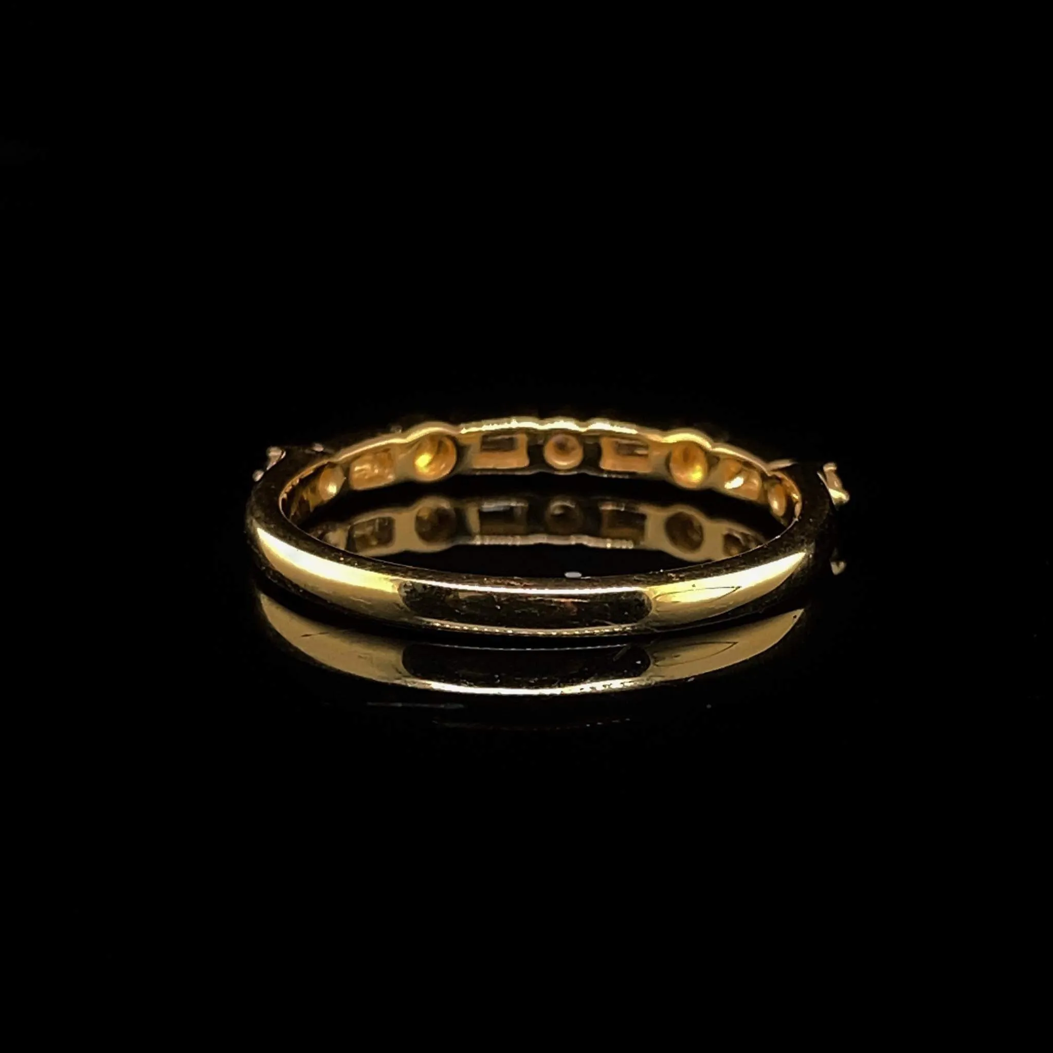 #LVNA2024 | Golden Round Baguette Diamond Ring 18kt