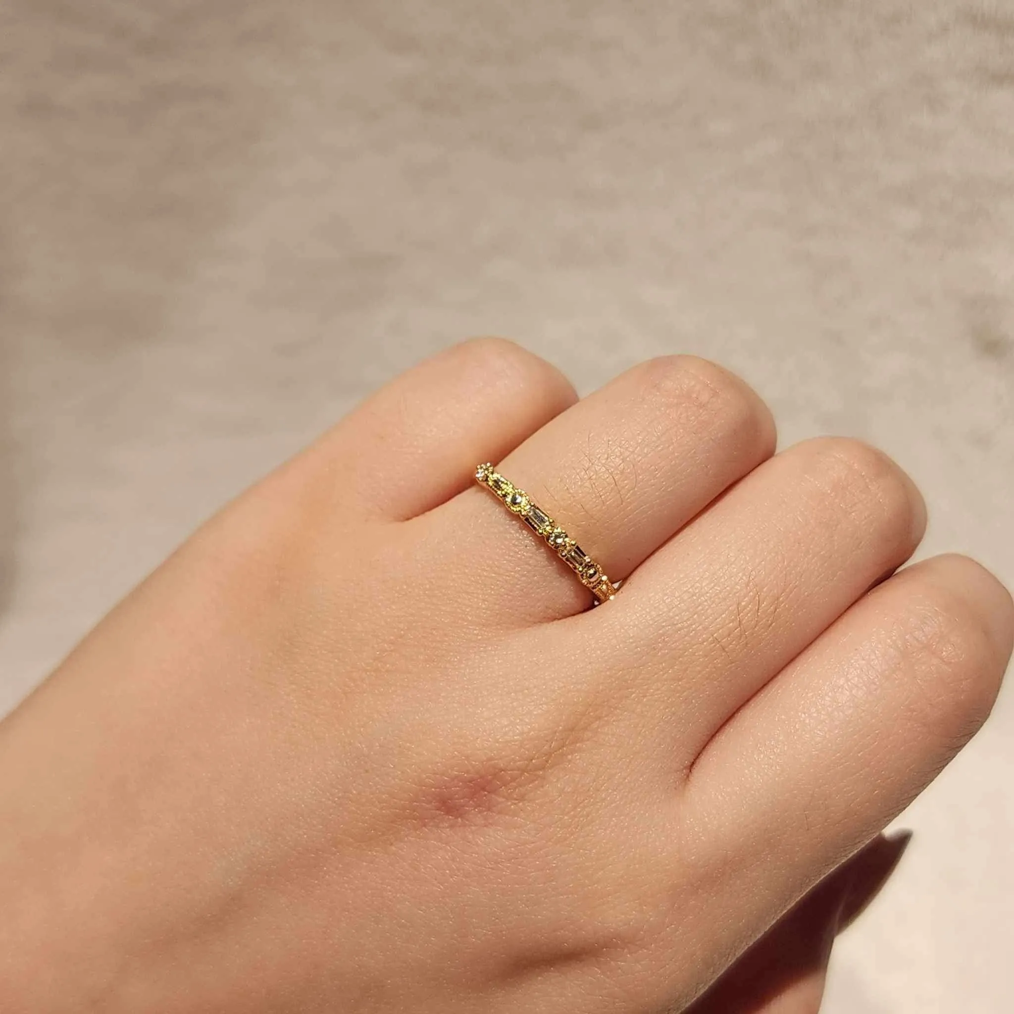 #LVNA2024 | Golden Round Baguette Diamond Ring 18kt