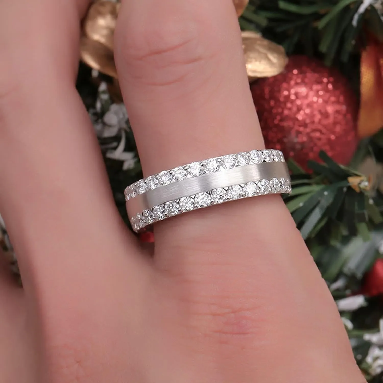 Metal Wedding Ring, Silver Wedding Bands for Women White Round Moissanite Channel for Graduation Pre Engagement Ring