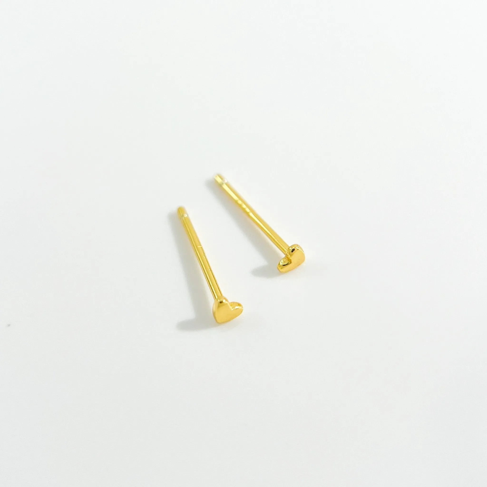 Micro Heart 2.0 Studs in Gold