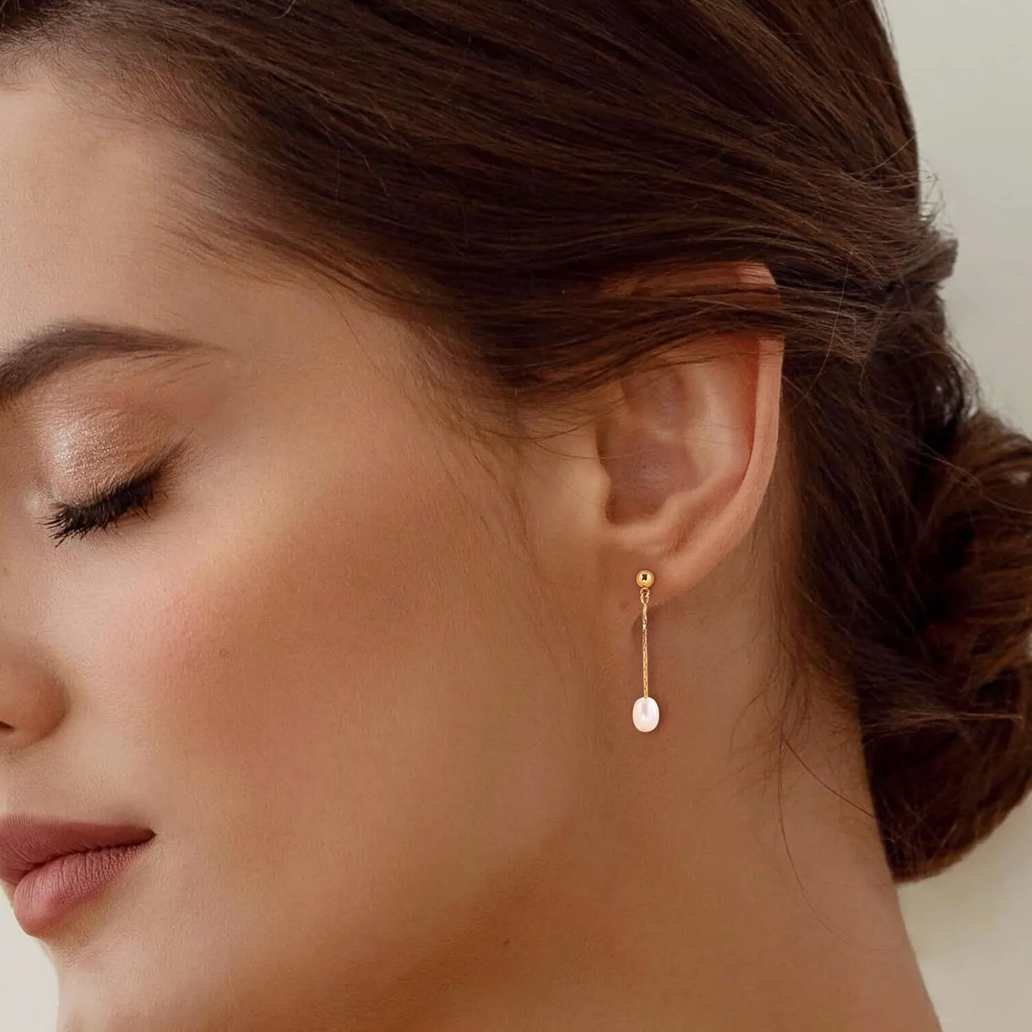 SELSHE Dangle Earrings for Women, 14k Gold Plated Pearl Drop Earring Dainty Gold Earrings for Women Trendy Cute Prom Bridal Earring Long Wedding Pearl Earring Formal Jewelry