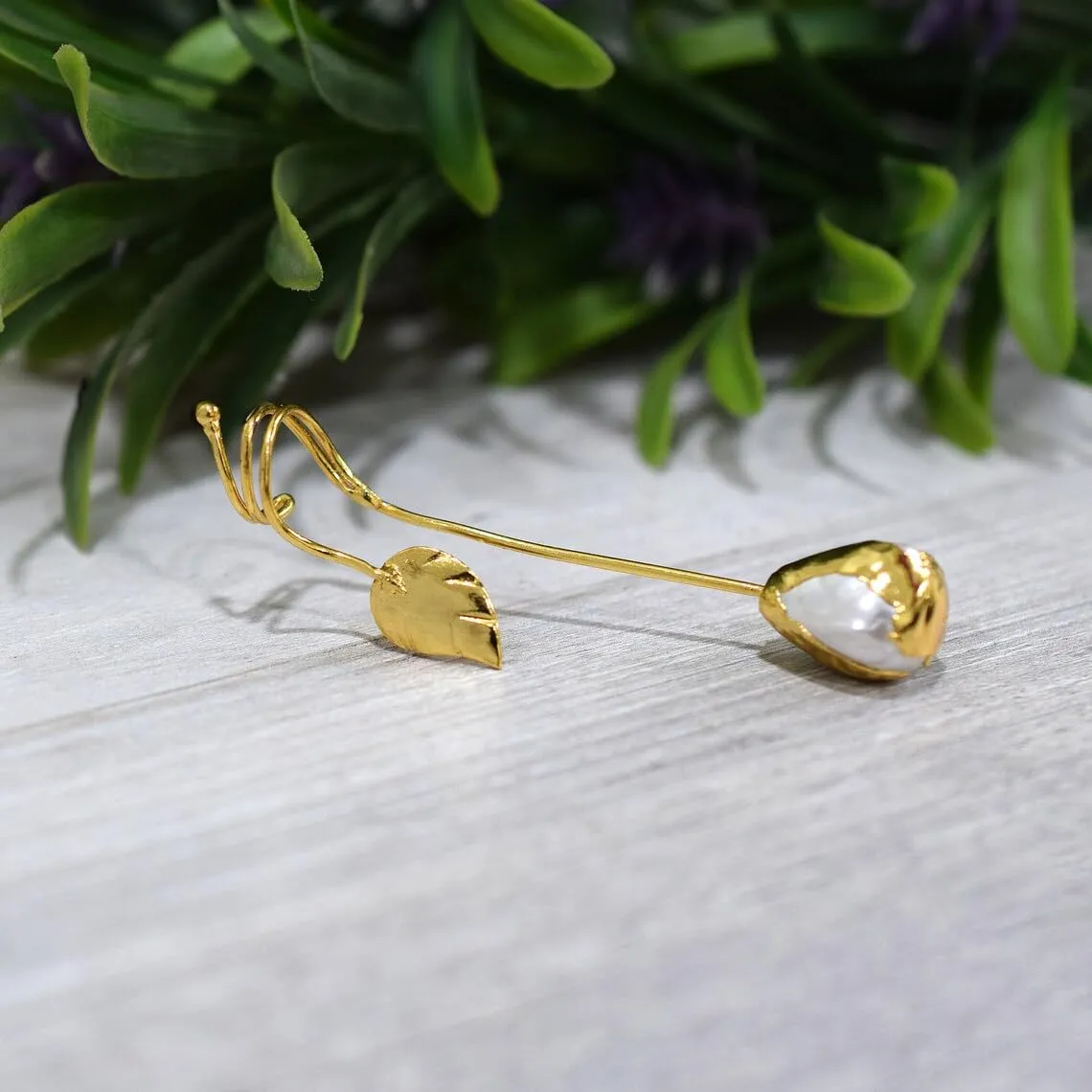 Stunning Natural Pearl Climber Earrings - Elegant Cuff Style with Ear Sweep and Conch Piercing - Leaves Climbers - Perfect for Any Occasion. GFS6123 (ROSE GOLD PLATED)